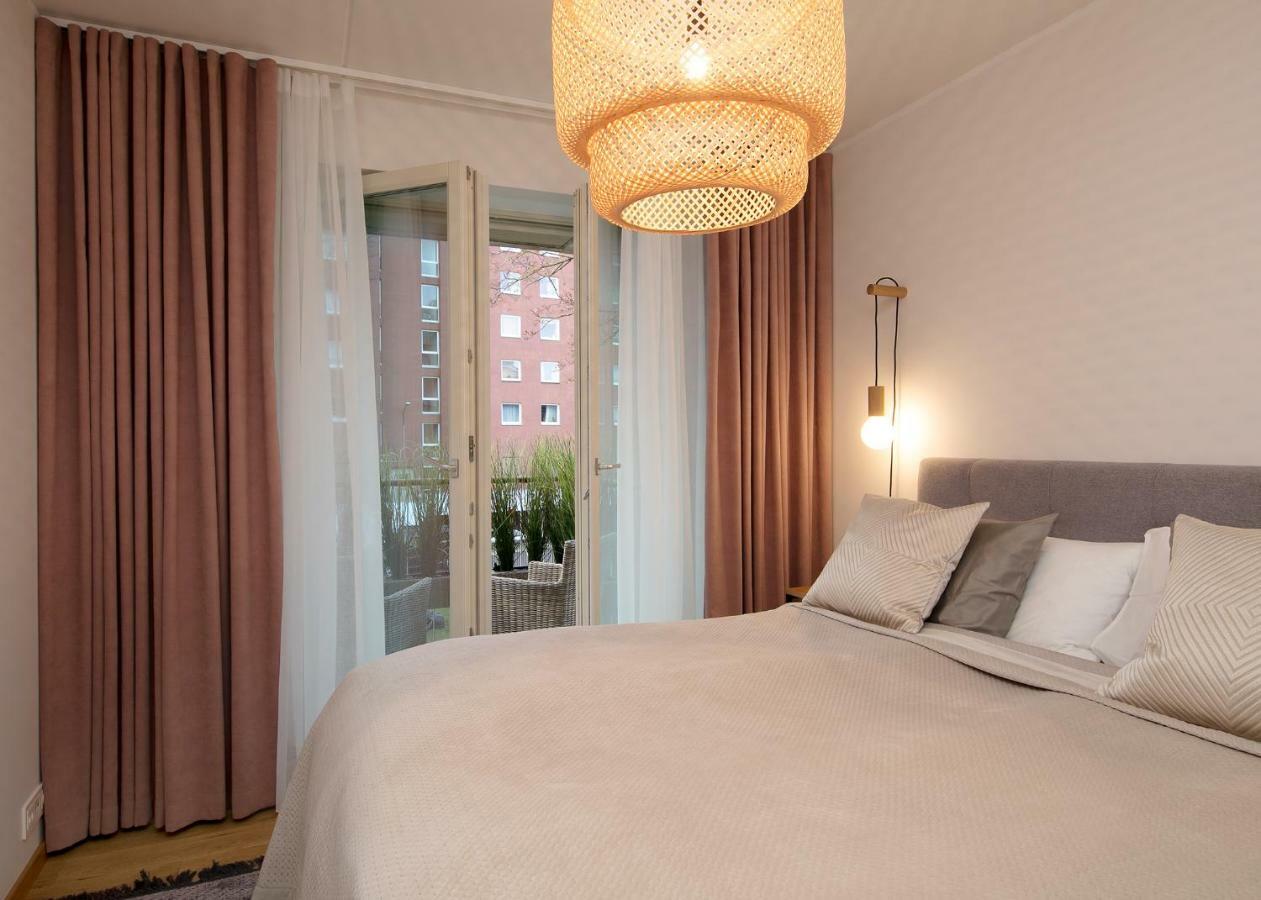 Tp City Apartment - City Center Tallinn Bagian luar foto